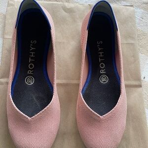 Rothy's Size 7 Flat, Coral color